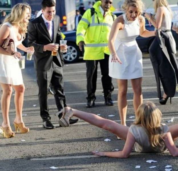 Acid Picdump (93 pics)