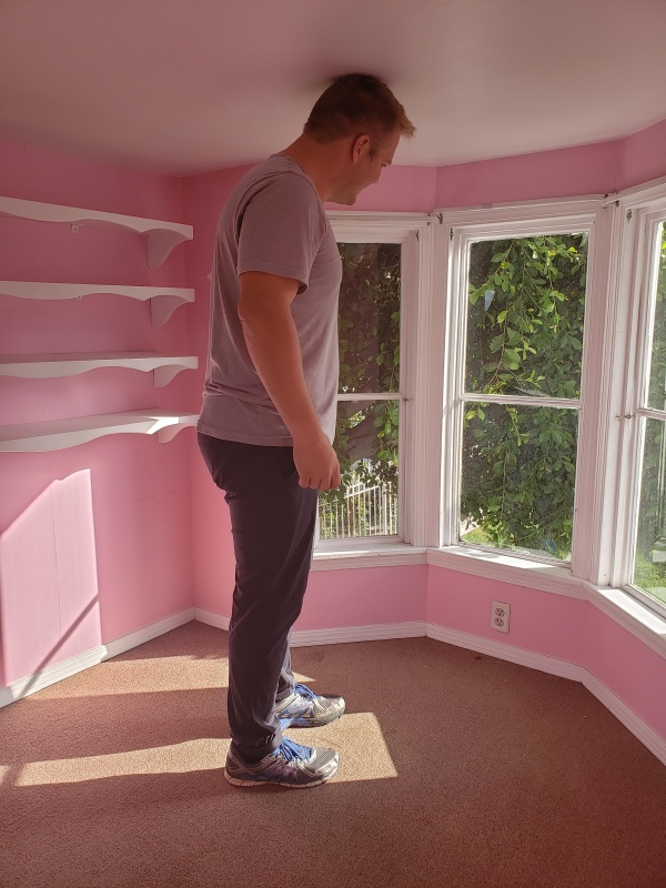It Looked Much Better On AirBnB (4 pics)