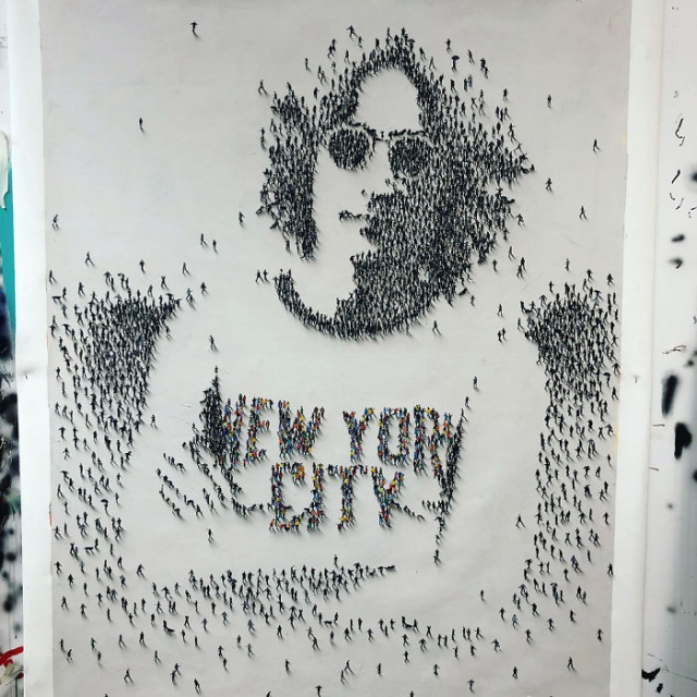 Paintings Are Filled With Easter Eggs That Are Only Visible When You Zoom In (23 pics)