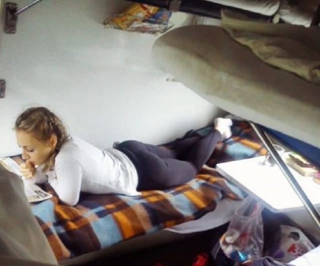 Trains In Russia Is Where You Can Meet Real Hot Girls (32 pics)