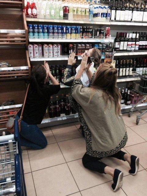 Acid Picdump (97 pics)
