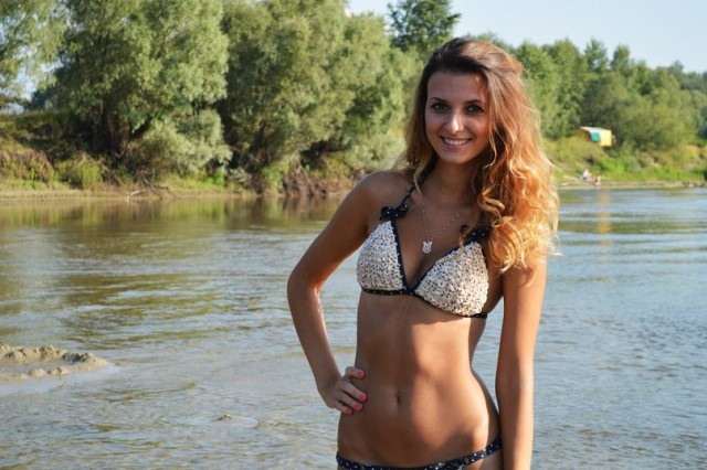 Russian Country Girls (24 pics)