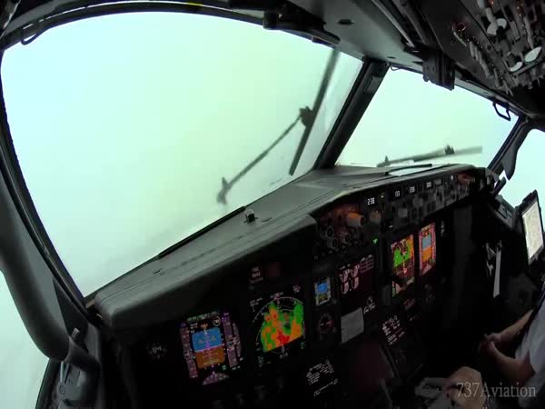 Boeing 737 Cockpit Landing In Thunderstorm At Palma De Mallorca