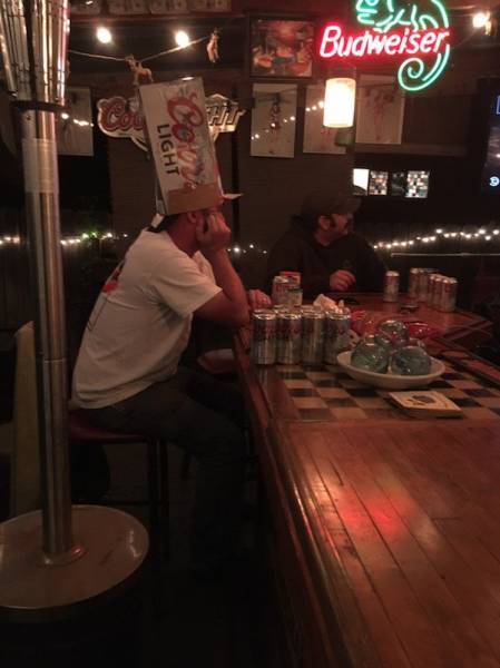 Drunk People Doing Stupid Things (43 pics)