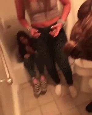 Drunk People Doing Stupid Things (43 pics)