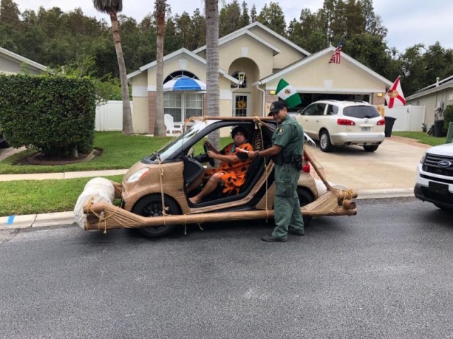 Cops Stopped Flinstones Cars (6 pics)