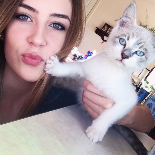 Pets Selfies (16 pics)