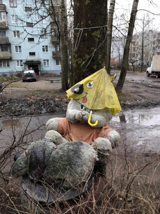 Russia Can Be A Very Strange Place (5 pics)