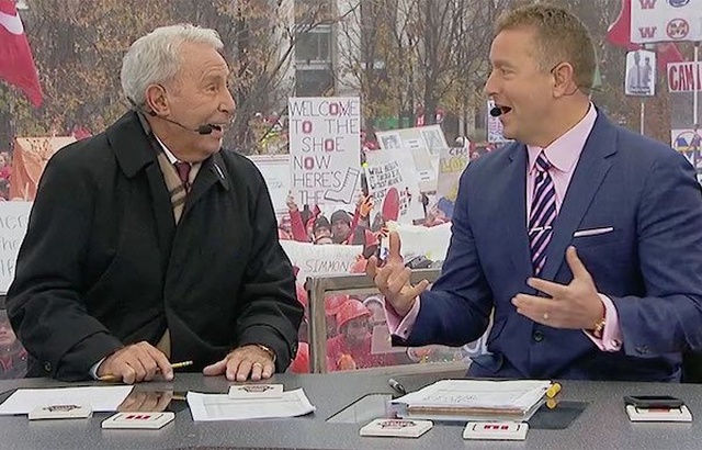 College Gameday Signs (16 pics)