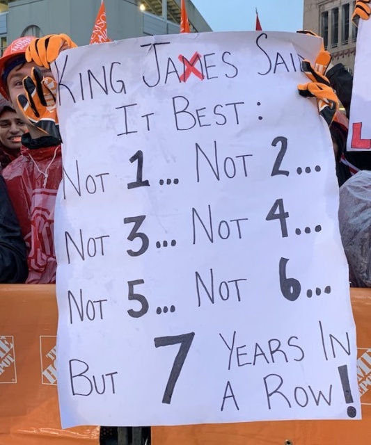 College Gameday Signs (16 pics)