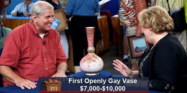 Someone Added Hilarious Captions To Antiques Roadshow Items, And They’re Better Than The Original (25 pics)