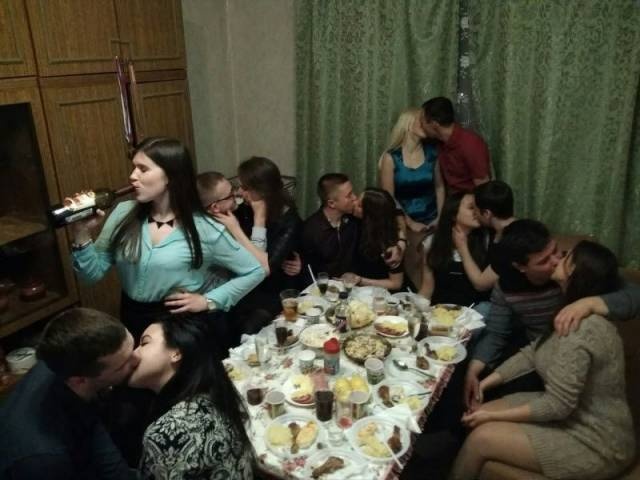 Acid Picdump (102 pics)