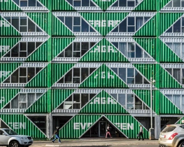 Residential Building in South Africa Made Out of 140 Upcycled Shipping Containers (13 pics)