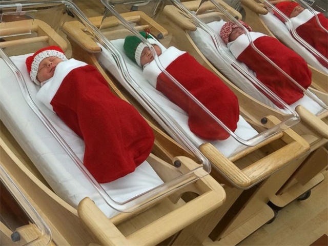 Brilliant Hospital Christmas Decorations (20 pics)
