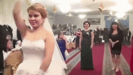 Acid Gifdump, December 5, 2018 (25 gifs)
