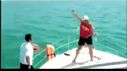 Party Fails (17 gifs)