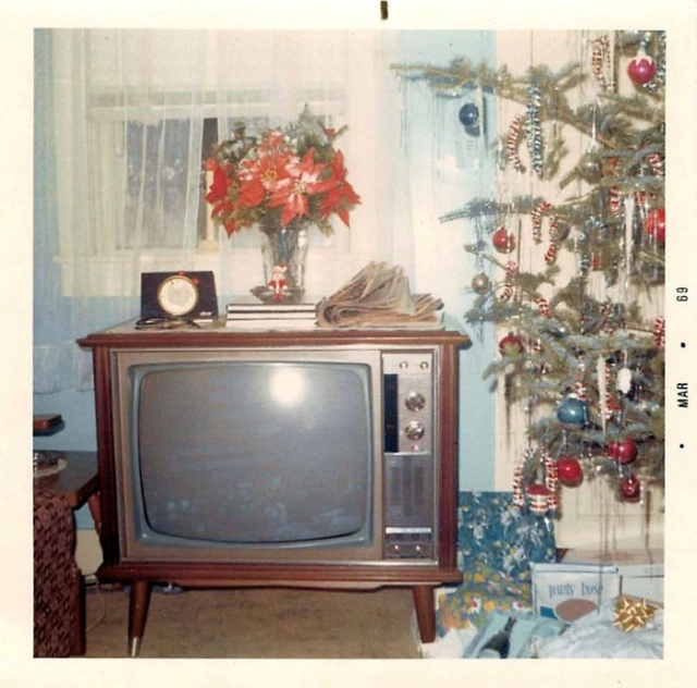 Photos Of Christmas Home Decor In The 1950s And 1960s (30 pics)