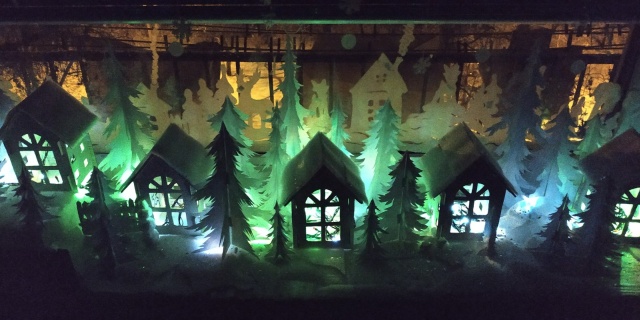 Easy DIY Christmas Decoration Idea (10 pics)