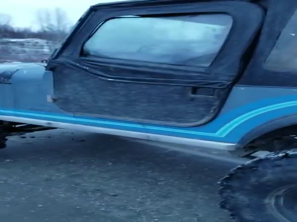 Jeep Casually Crosses Alaska Road Destroyed By Huge Earthquake