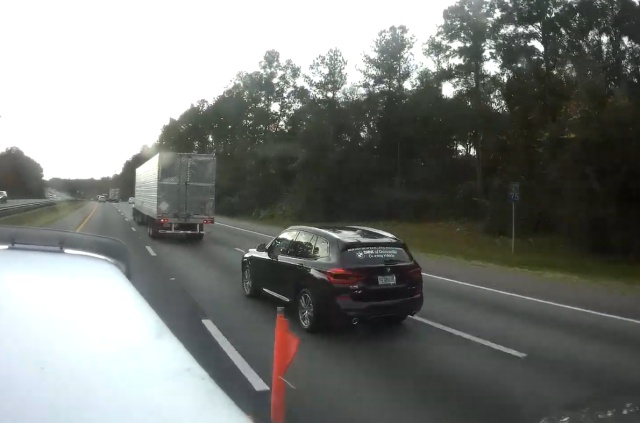 Road Accidents From Different Angles (3 gifs)
