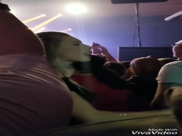 Daughter Makes Sure Her Deaf Dad Enjoys The Concert As Well