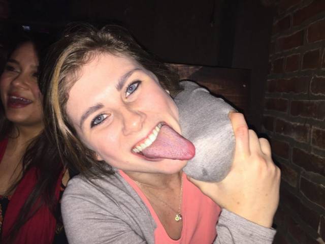 When Girls Have Fun (35 pics)