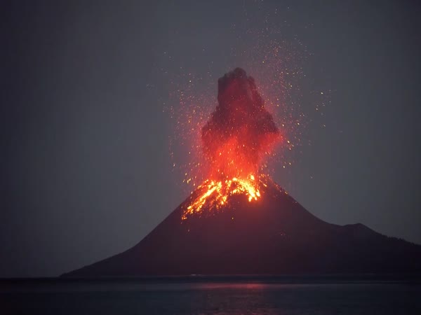 Volcanic Eruption Is An Incredible Sight