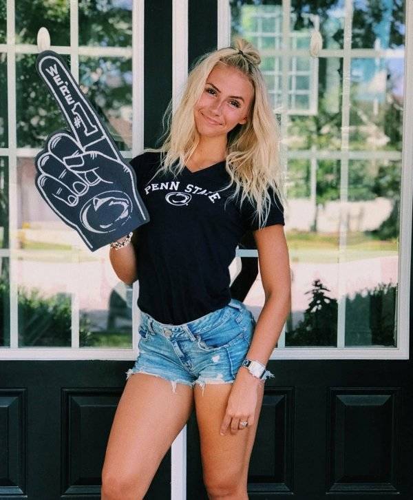 Welcome To College (61 pics)