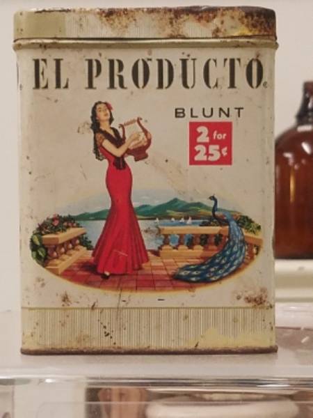 Thrift Shops Are Strange (64 pics)