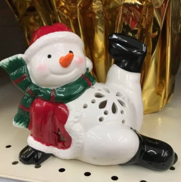 Thrift Shops Are Strange (64 pics)