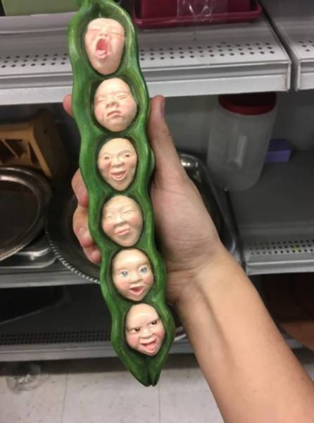 Thrift Shops Are Strange (64 pics)