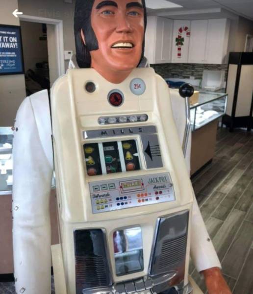 Thrift Shops Are Strange (64 pics)