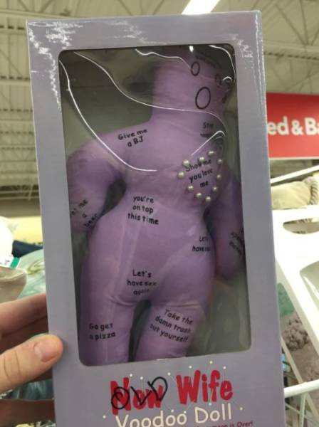 Thrift Shops Are Strange (64 pics)
