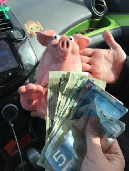 Thrift Shops Are Strange (64 pics)