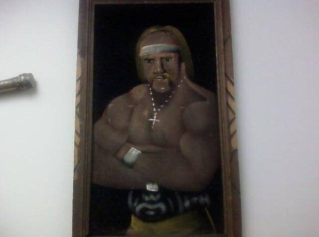 Thrift Shops Are Strange (64 pics)