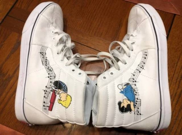 Thrift Shops Are Strange (64 pics)