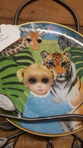 Thrift Shops Are Strange (64 pics)