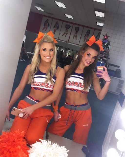 Cute Fans. Part 2 (31 pics)