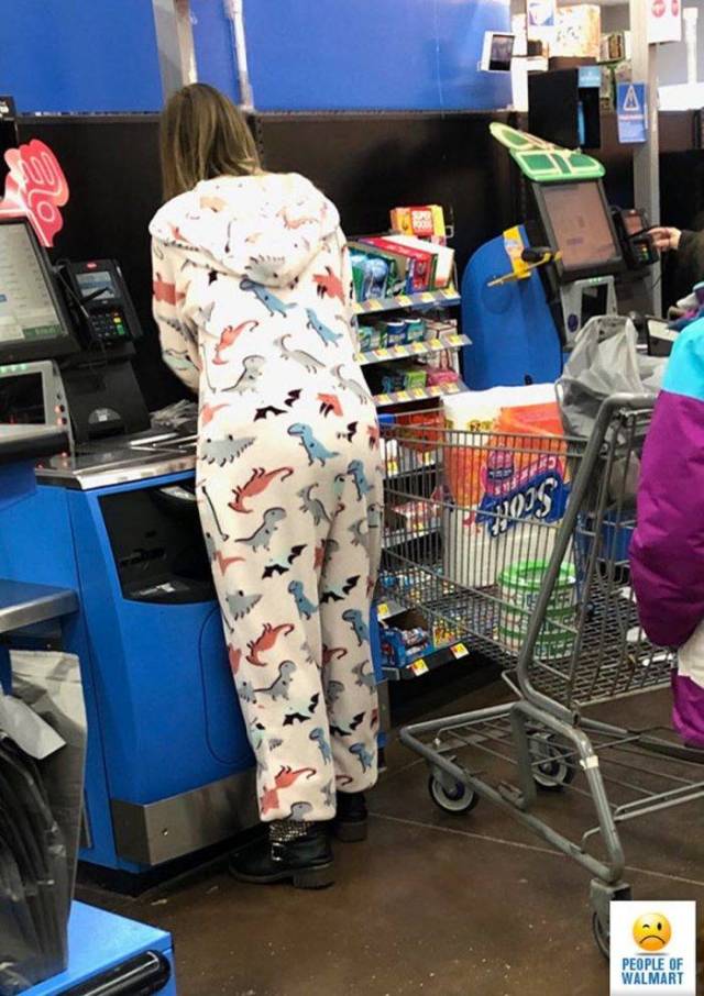 Only In Walmart (37 pics)