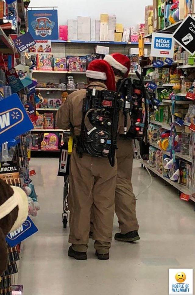 Only In Walmart (37 pics)