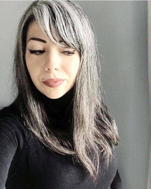 Women With Natural Gray Hair (50 pics)