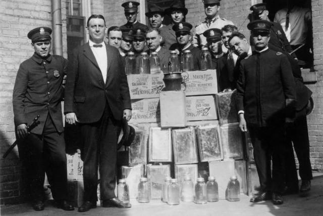 Conspiracy Theories That Are True (10 pics)