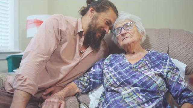 Jason Momoa And His Grandma (16 pics)