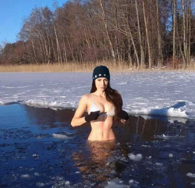 Acid Picdump (92 pics)