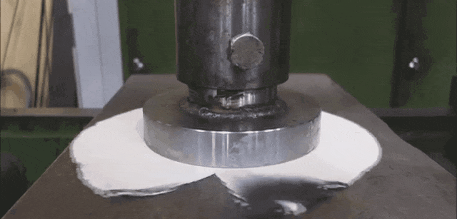 Acid Gifdump, January 18 (25 gifs)