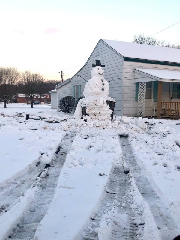 Instant karma For A Driver Who Wanted To Destroy This Snowman (3 pics)