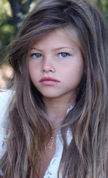 17-year-old 'Most Beautiful Girl In The World' Thylane Blondeau In 10-Year Challenge (2 pics)