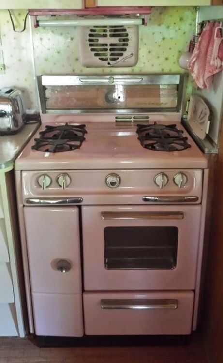Old Style Kitchens (23 pics)