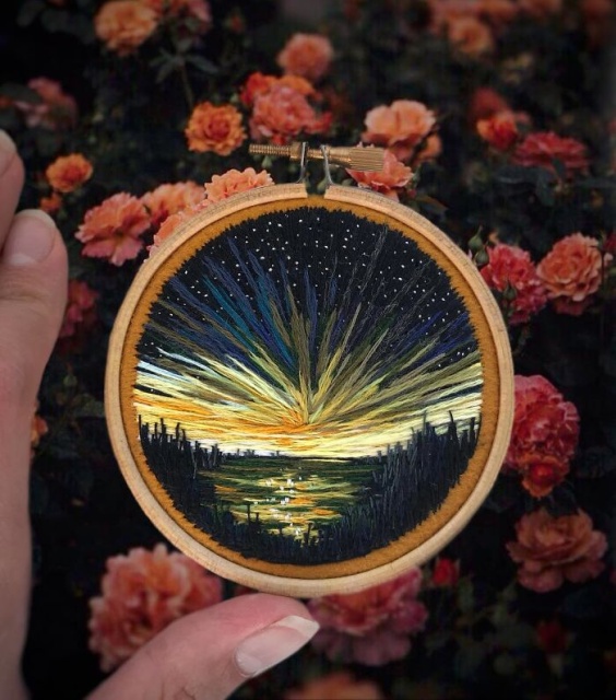 Russian Artist Pushes Embroidery To Its Limits, Making It Look Like Paint (25 pics)