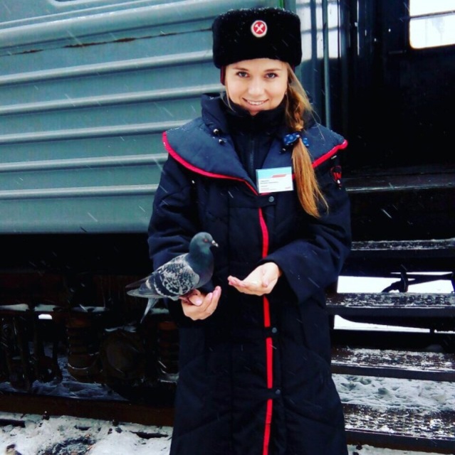 Cute Russian Railroad Female Workers (35 pics)